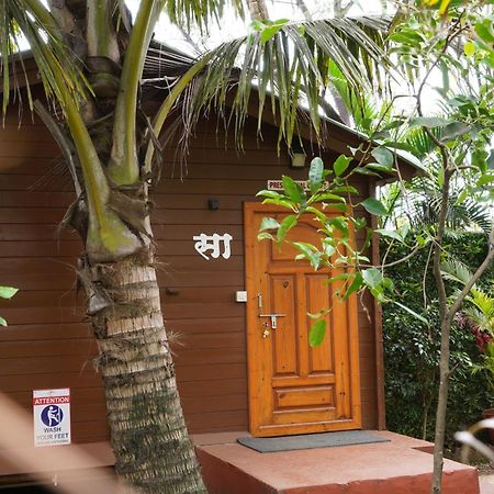 Tranquil Beach Resort Harihareshwar Buitenkant foto