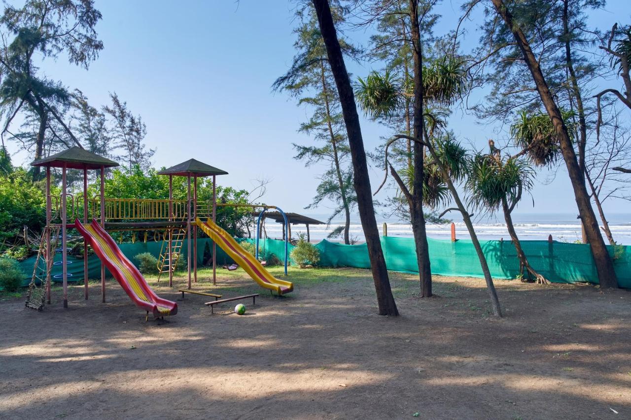 Tranquil Beach Resort Harihareshwar Buitenkant foto